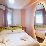 Ibis Styles Pont Du Gard Route D'avignon Estezargues