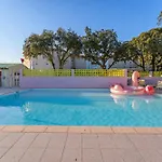 Hotel Greet Pont Du Gard - Route D'avignon Estézargues