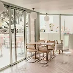 Ibis Styles Pont Du Gard Route D'avignon 3* Estezargues