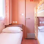 Greet Pont Du Gard - Route D'avignon Hotel