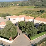 Ibis Styles Pont Du Gard Route D'avignon 3*