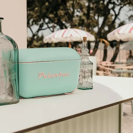 Hotel Greet Pont Du Gard - Route D'avignon 3*