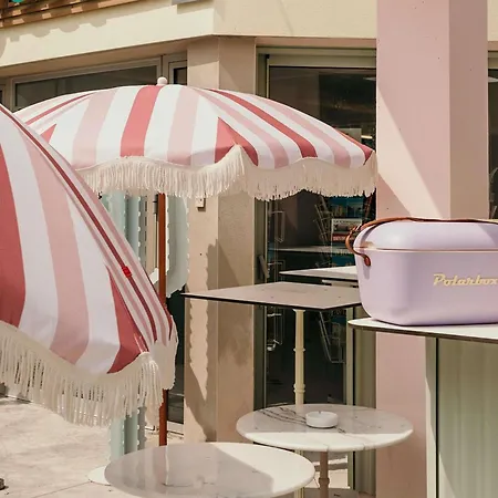 Hotel Greet Pont Du Gard - Route D'avignon Estézargues