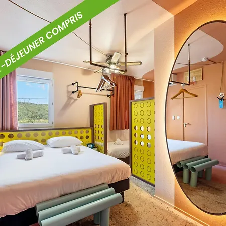 Ibis Styles Pont Du Gard Route D'avignon 3* Estézargues