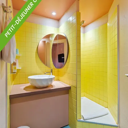 Hotel Ibis Styles Pont Du Gard Route D'avignon Estézargues