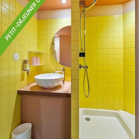 Ibis Styles Pont Du Gard Route D'avignon 3*