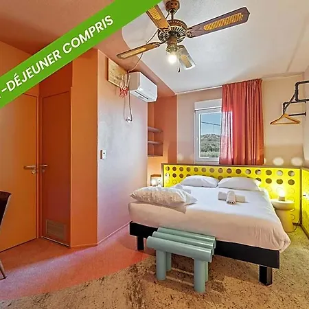 ホテル Ibis Styles Pont Du Gard Route D'avignon 3*