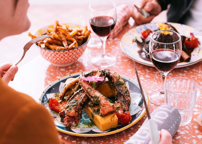 Greet Pont Du Gard - Route D'avignon 3* Estézargues